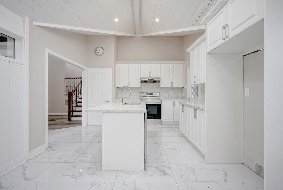 30 Lawrence Crescent Brampton 30 Lawrence Crescent Brampton