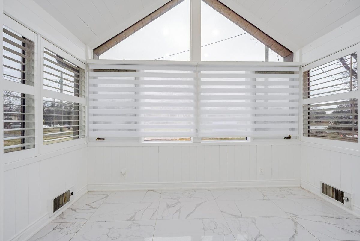 30 Lawrence Crescent Brampton 30 Lawrence Crescent Brampton