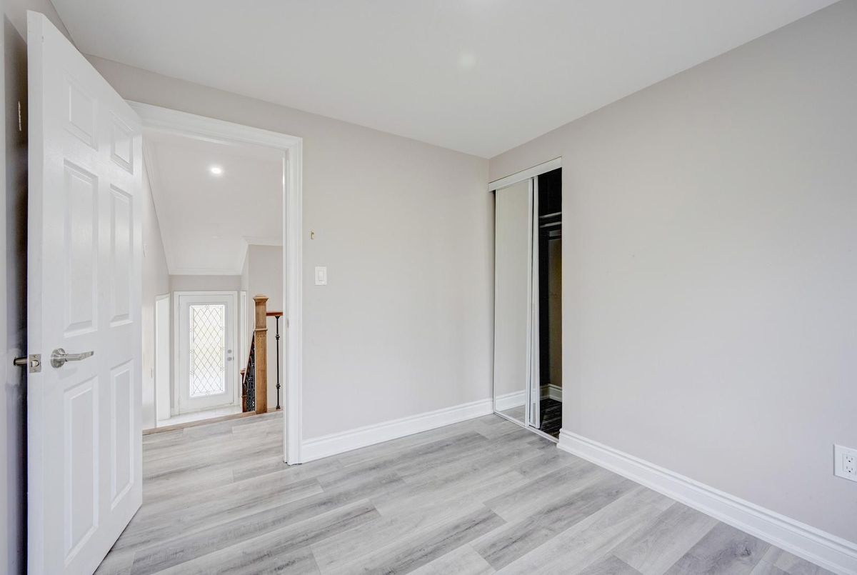 30 Lawrence Crescent Brampton 30 Lawrence Crescent Brampton