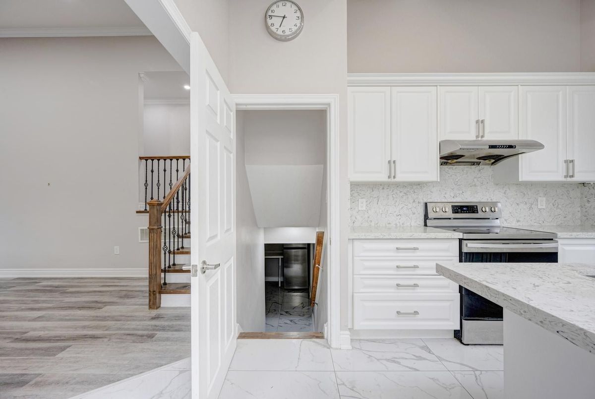 30 Lawrence Crescent Brampton 30 Lawrence Crescent Brampton