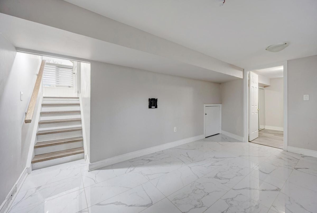 30 Lawrence Crescent Brampton 30 Lawrence Crescent Brampton