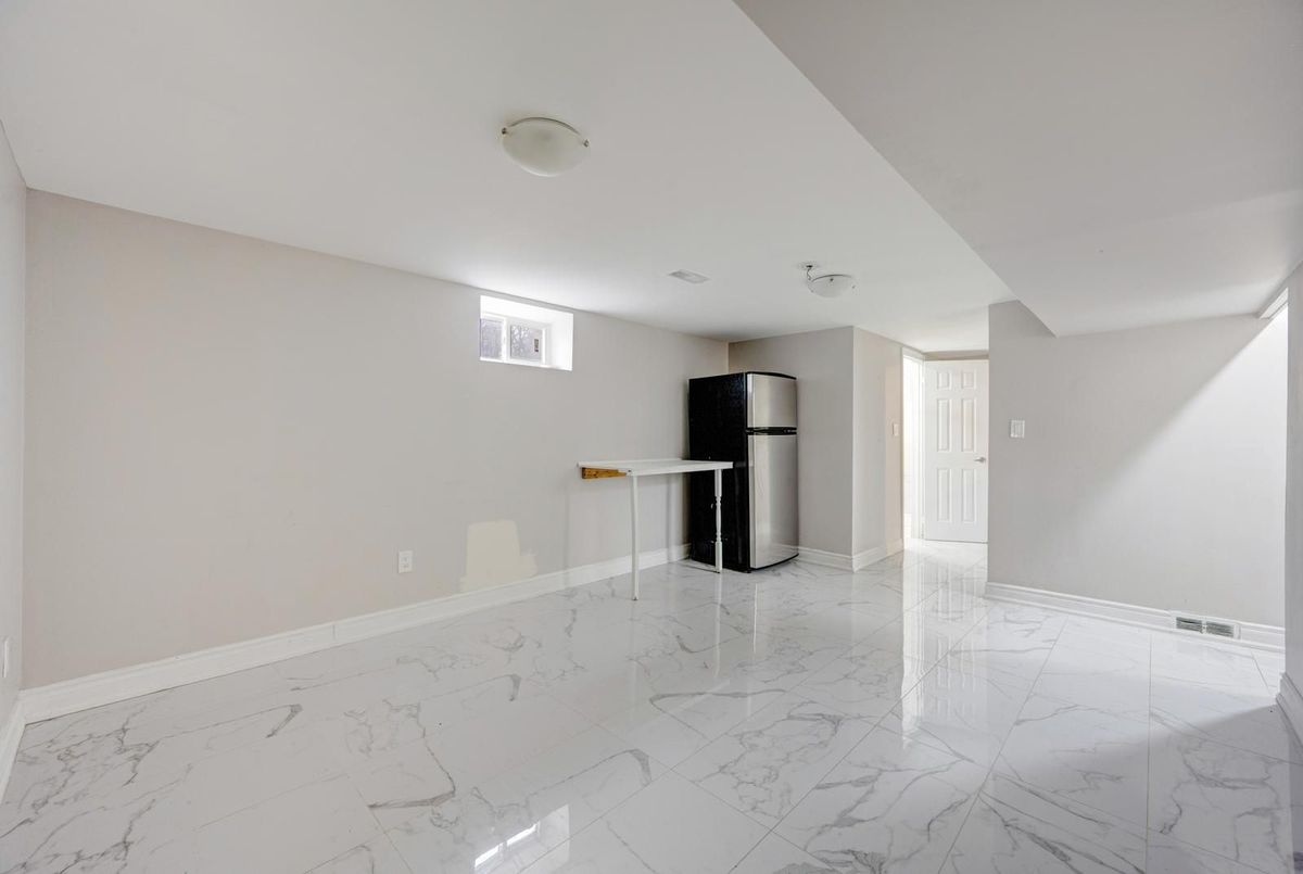 30 Lawrence Crescent Brampton 30 Lawrence Crescent Brampton