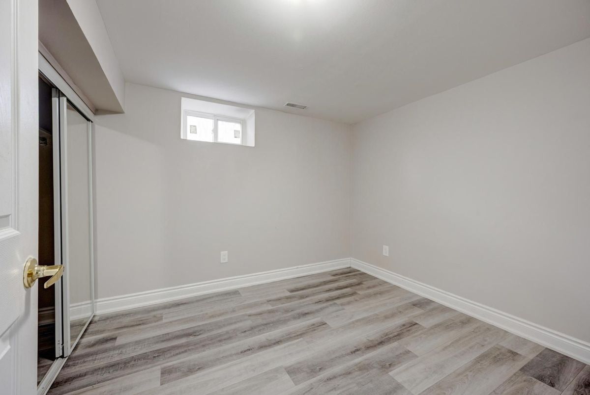 30 Lawrence Crescent Brampton 30 Lawrence Crescent Brampton