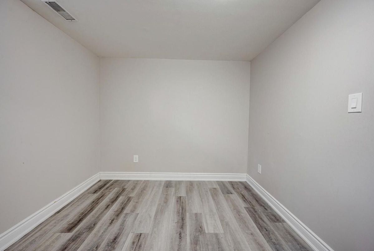 30 Lawrence Crescent Brampton 30 Lawrence Crescent Brampton