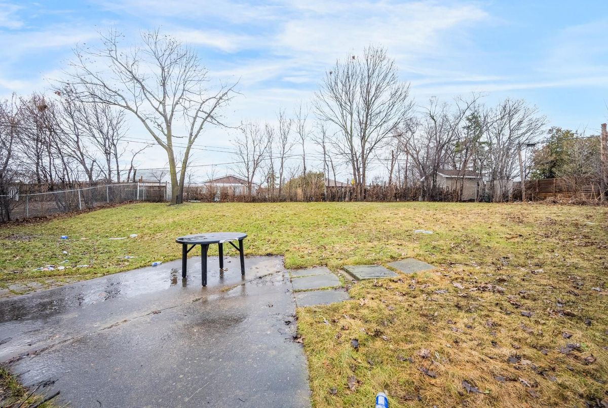 30 Lawrence Crescent Brampton 30 Lawrence Crescent Brampton