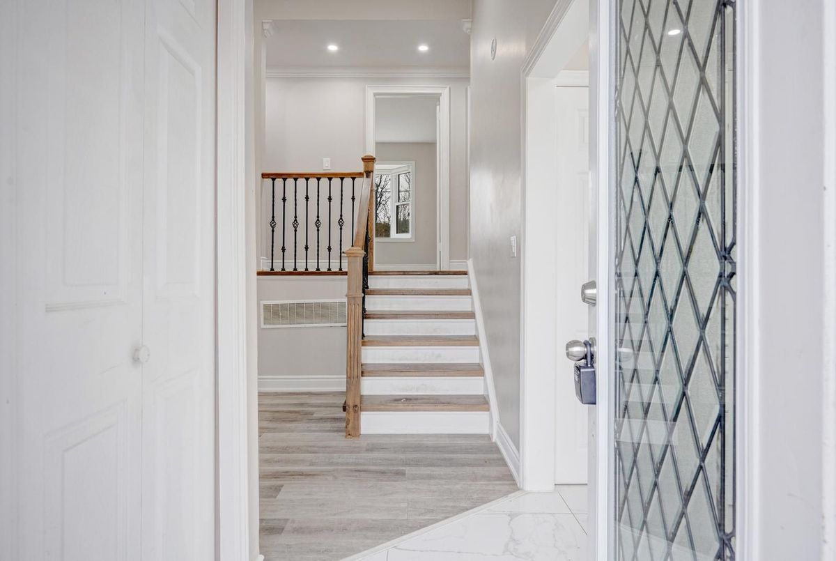 30 Lawrence Crescent Brampton 30 Lawrence Crescent Brampton