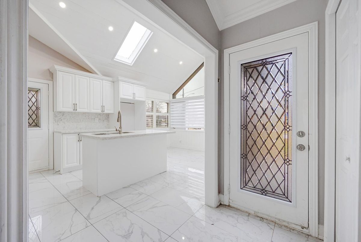 30 Lawrence Crescent Brampton 30 Lawrence Crescent Brampton