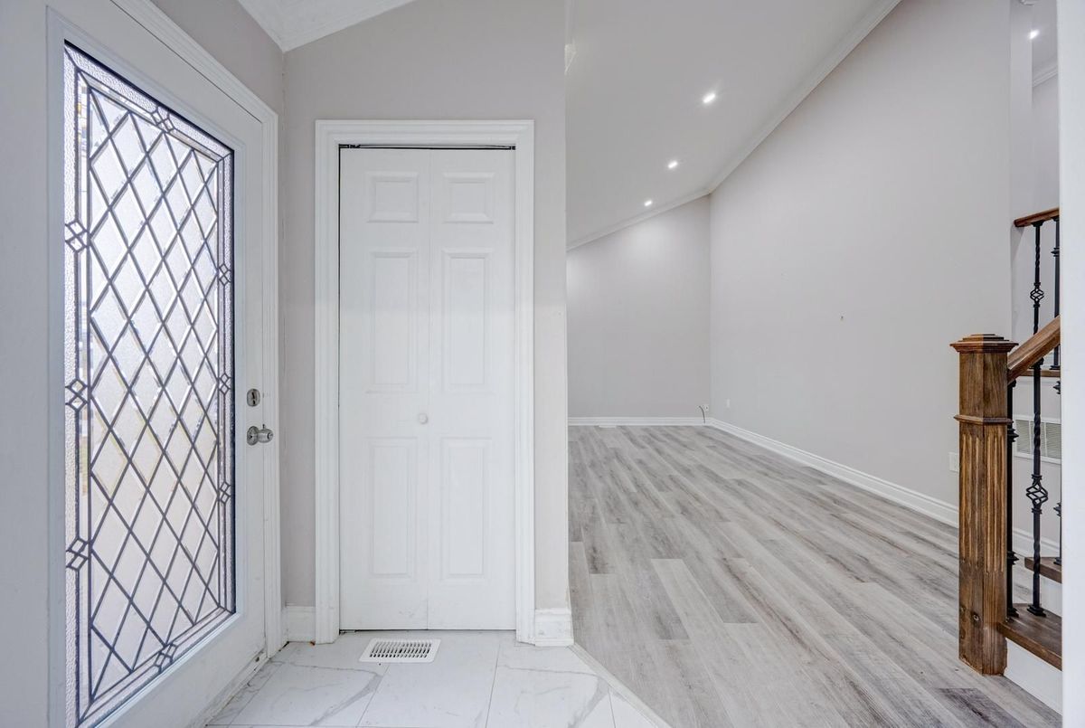 30 Lawrence Crescent Brampton 30 Lawrence Crescent Brampton