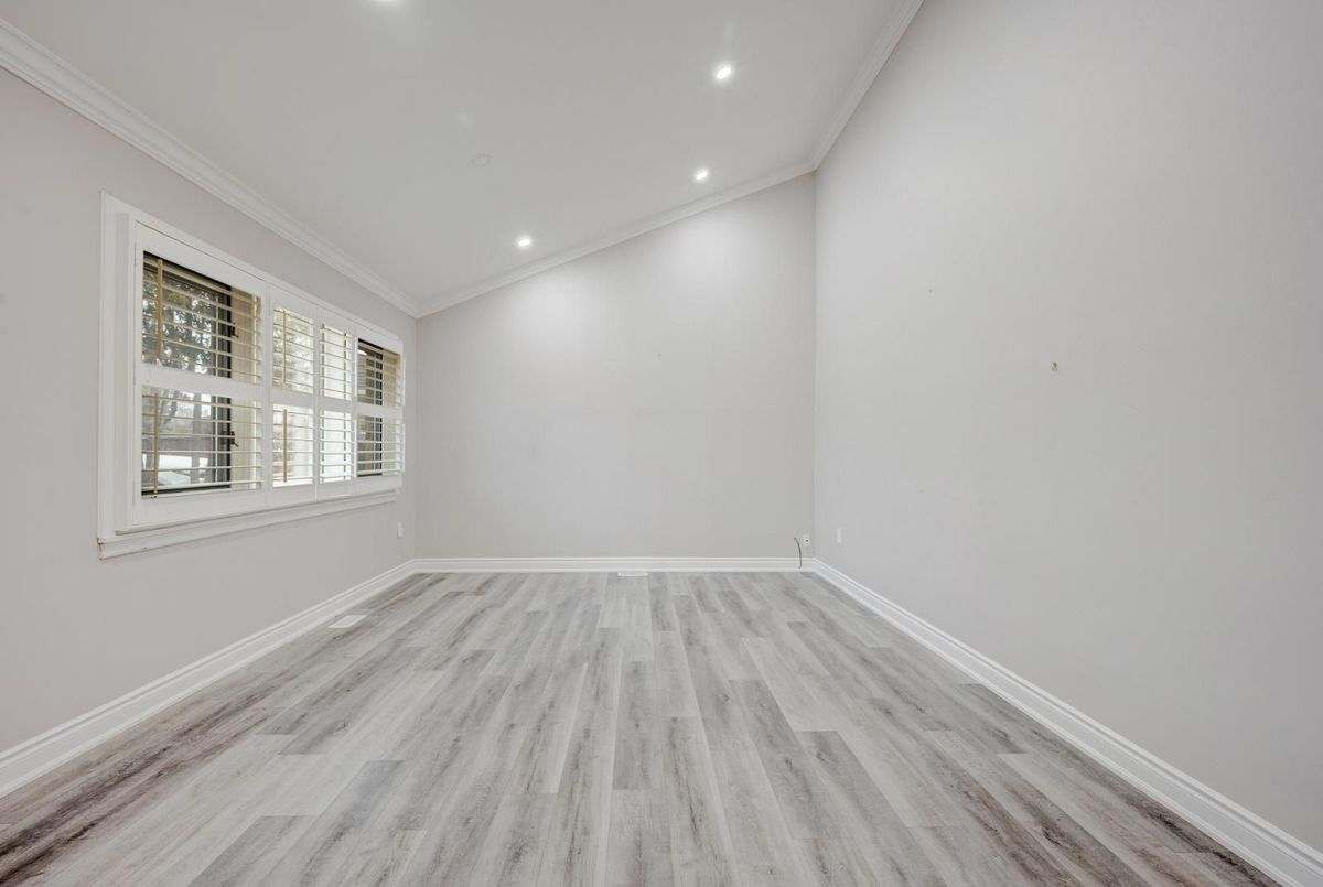 30 Lawrence Crescent Brampton 30 Lawrence Crescent Brampton