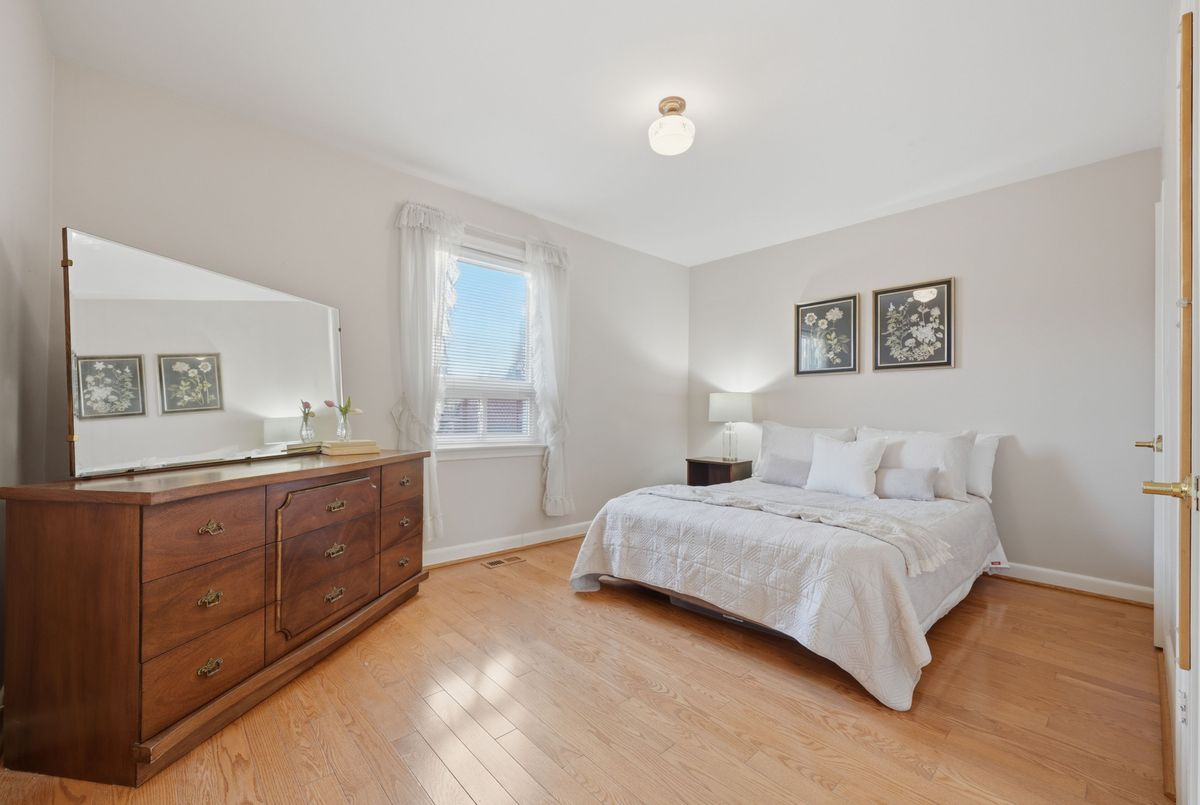 144 Silverhill Drive Toronto 144 Silverhill Drive Toronto