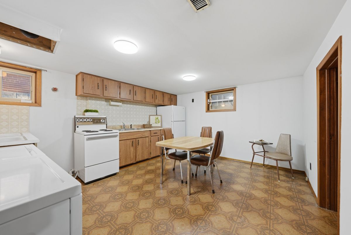 144 Silverhill Drive Toronto 144 Silverhill Drive Toronto