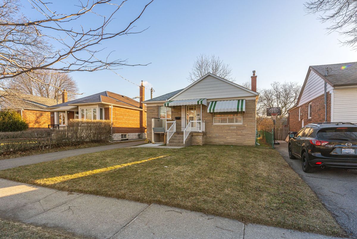 144 Silverhill Drive Toronto 144 Silverhill Drive Toronto
