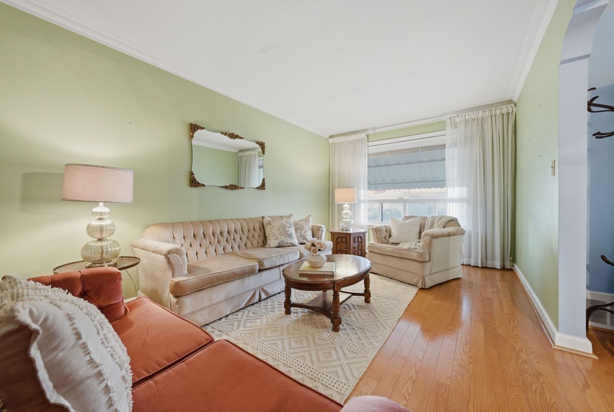 144 Silverhill Drive Toronto 144 Silverhill Drive Toronto