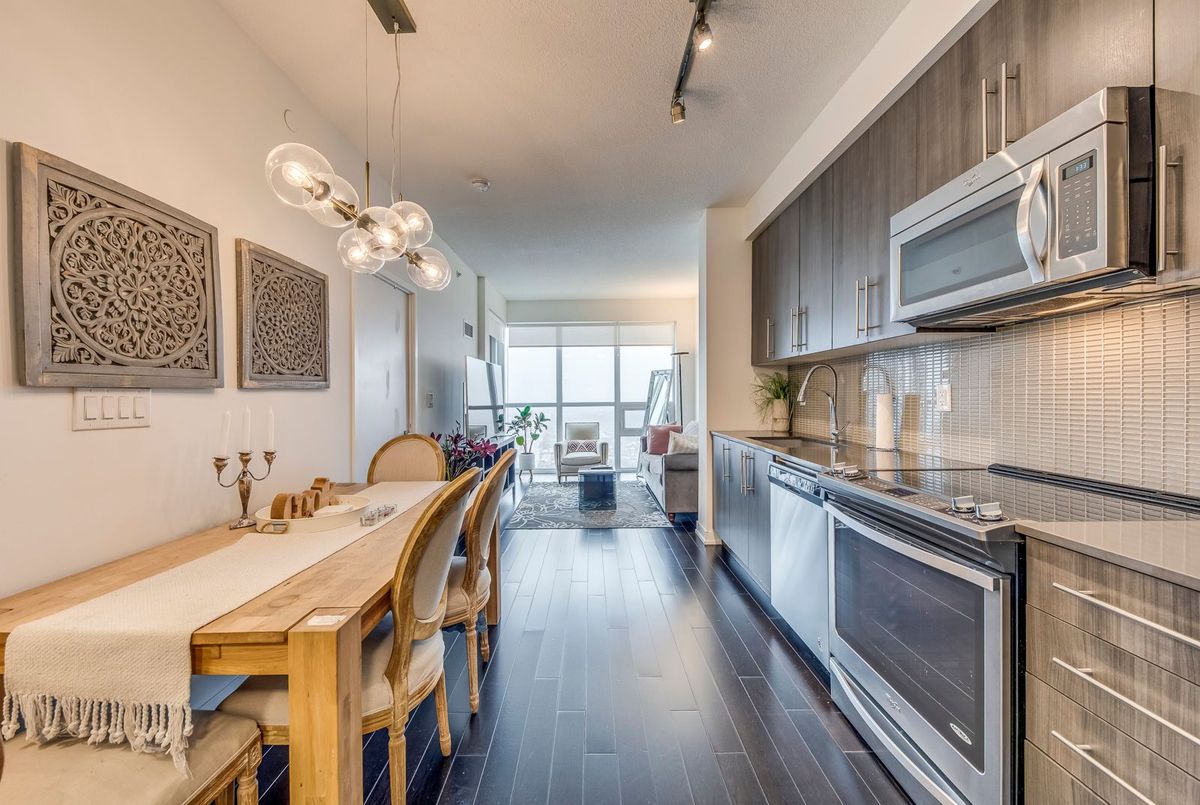 4011 Brickstone Mews Mississauga 4011 Brickstone Mews Mississauga