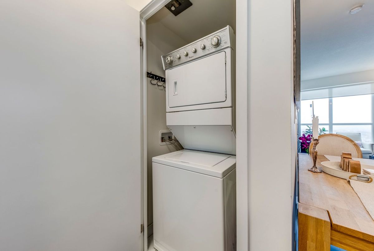 4011 Brickstone Mews Mississauga 4011 Brickstone Mews Mississauga