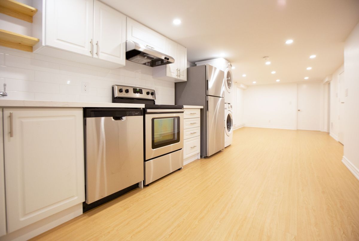 16 Maynard Avenue Toronto 16 Maynard Avenue Toronto