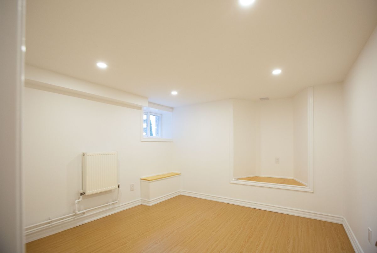 16 Maynard Avenue Toronto 16 Maynard Avenue Toronto