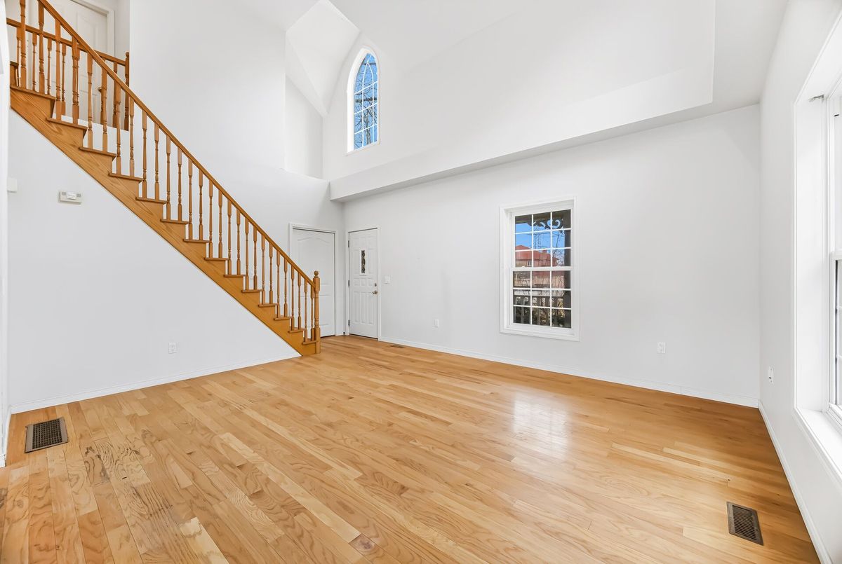 2131 Cawthra Road Mississauga 2131 Cawthra Road Mississauga