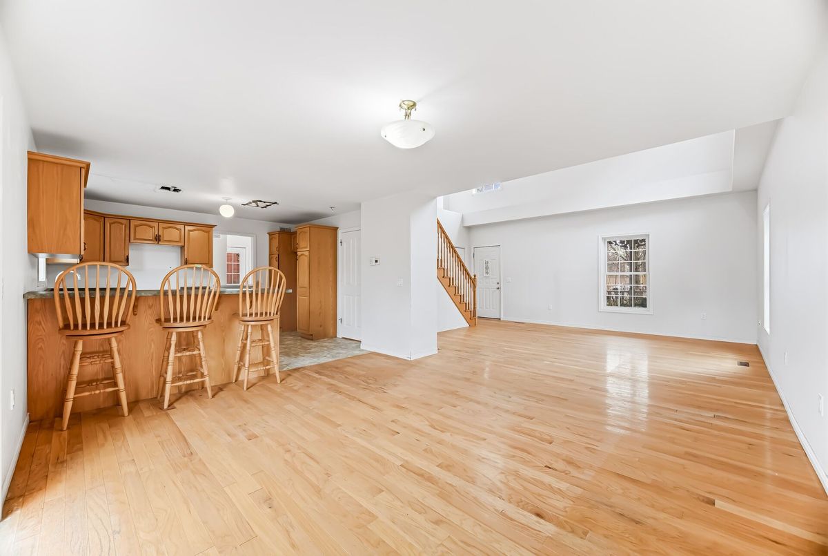 2131 Cawthra Road Mississauga 2131 Cawthra Road Mississauga