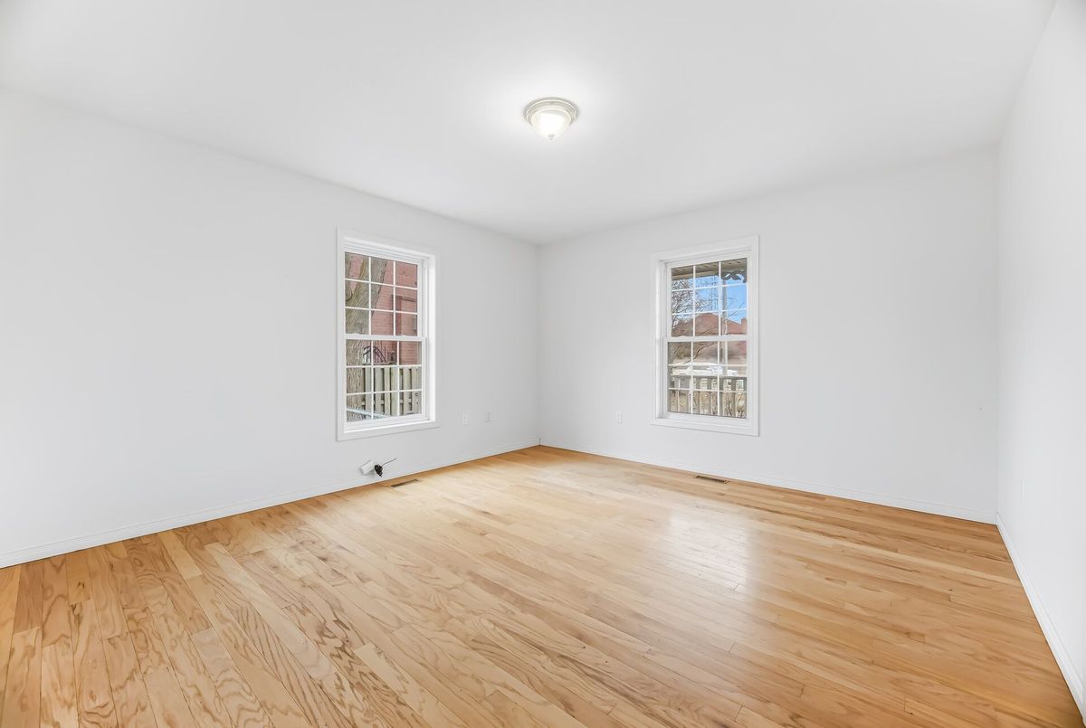 2131 Cawthra Road Mississauga 2131 Cawthra Road Mississauga