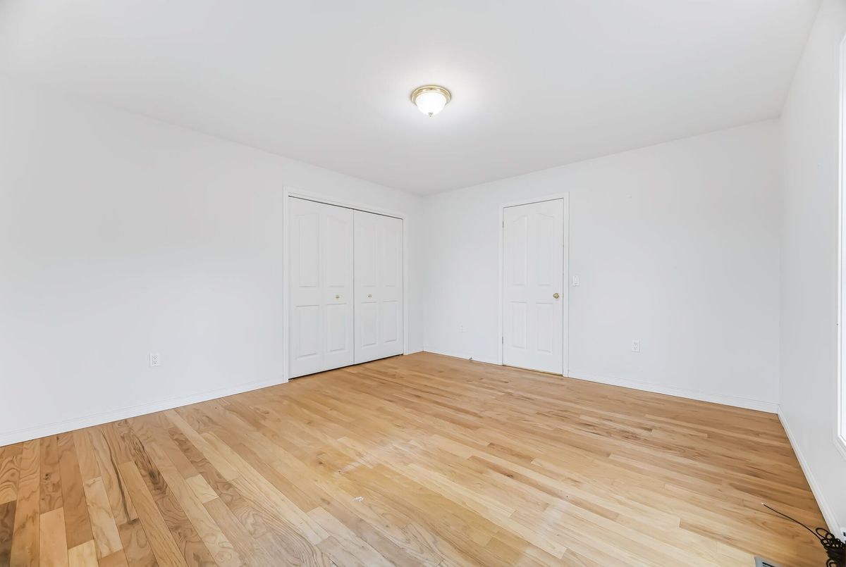 2131 Cawthra Road Mississauga 2131 Cawthra Road Mississauga