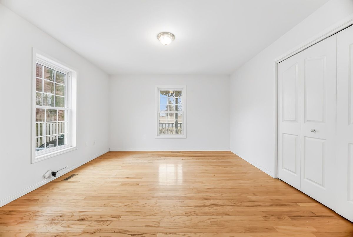 2131 Cawthra Road Mississauga 2131 Cawthra Road Mississauga