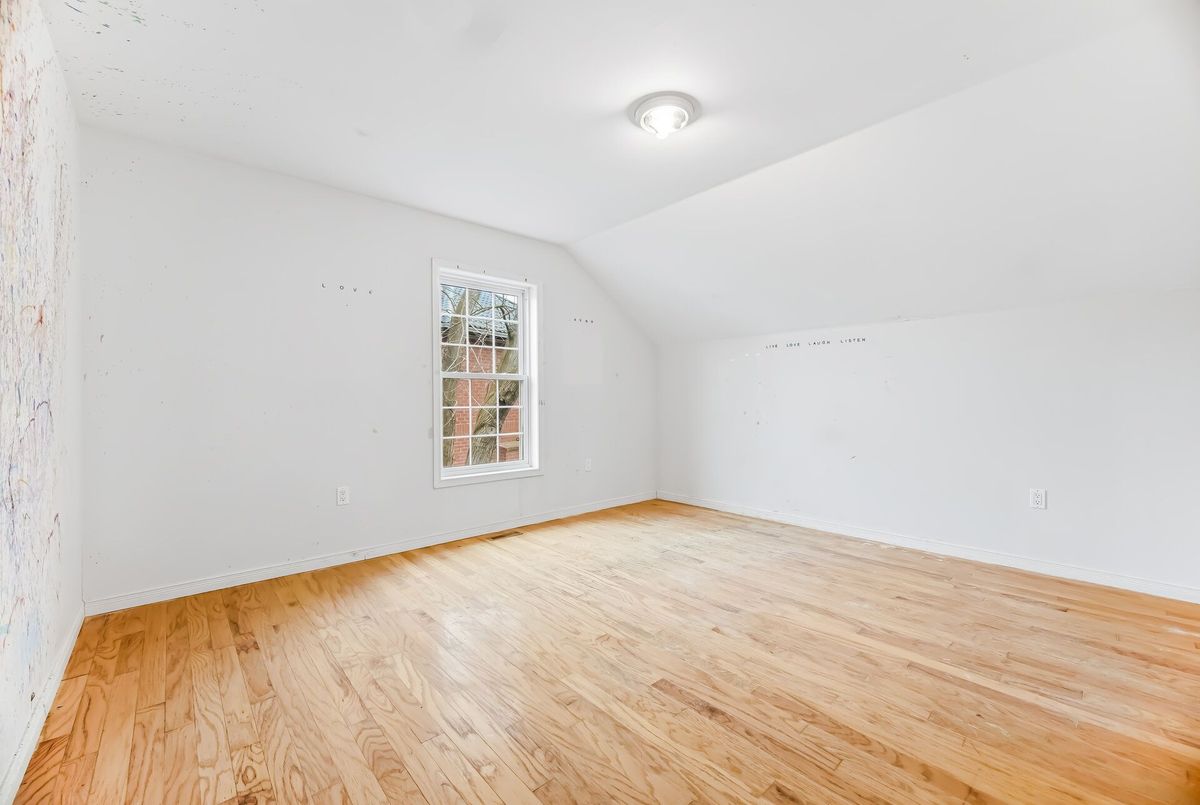 2131 Cawthra Road Mississauga 2131 Cawthra Road Mississauga