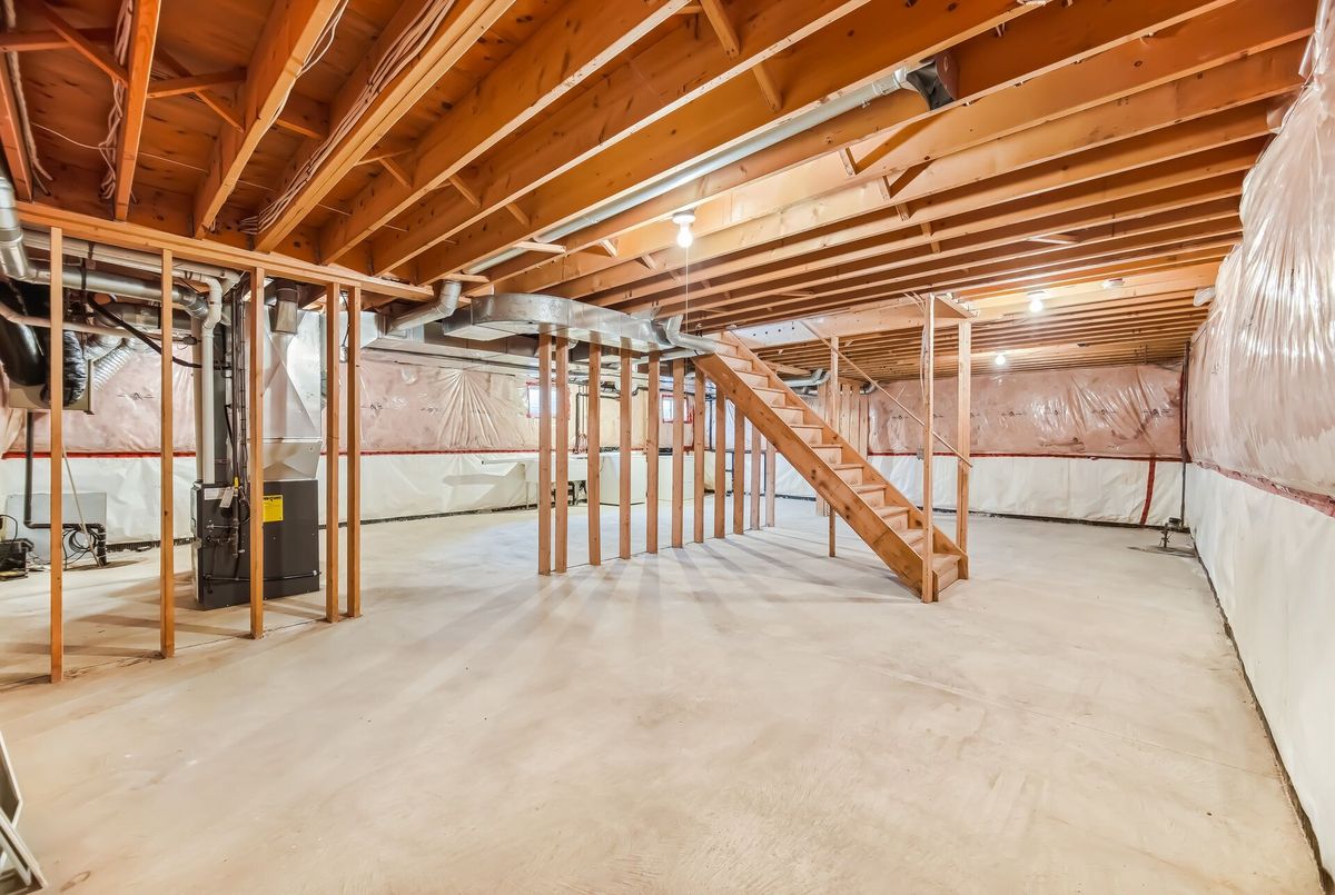 2131 Cawthra Road Mississauga 2131 Cawthra Road Mississauga