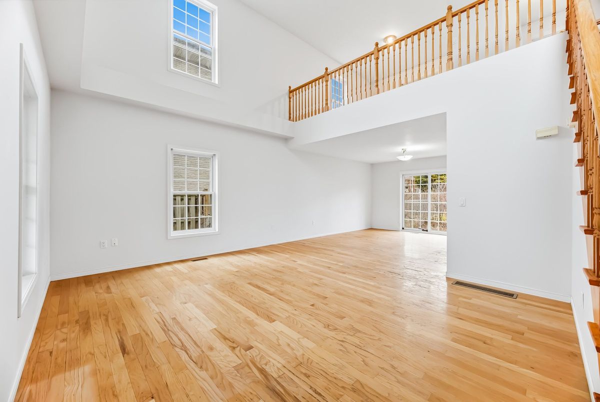 2131 Cawthra Road Mississauga 2131 Cawthra Road Mississauga