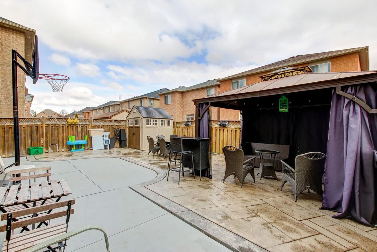 47 Cape Dorset Crescent Brampton 47 Cape Dorset Crescent Brampton