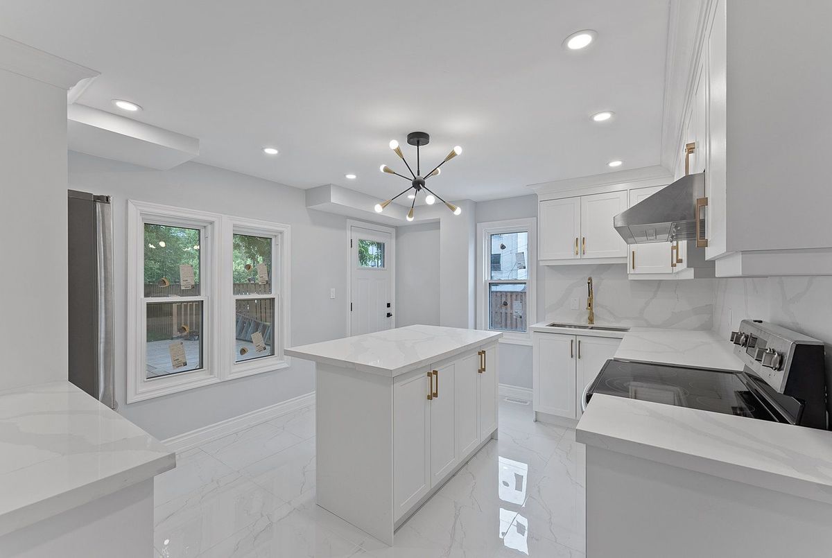 15 Burlington Street Toronto 15 Burlington Street Toronto