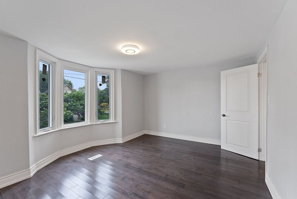 15 Burlington Street Toronto 15 Burlington Street Toronto