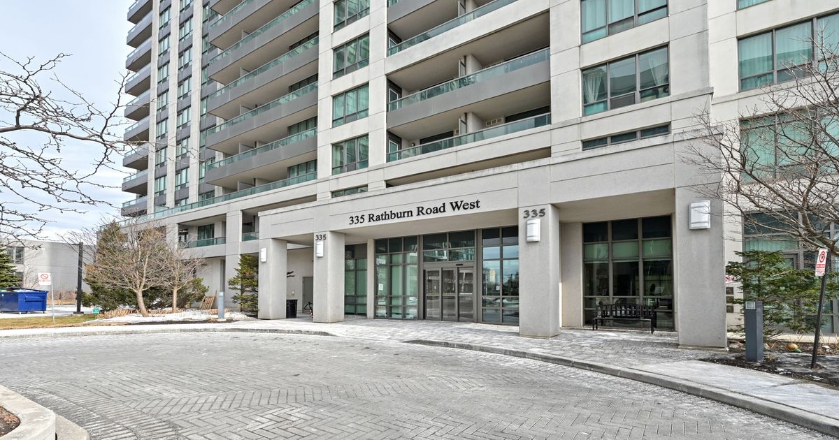 335 Rathburn Road W Mississauga