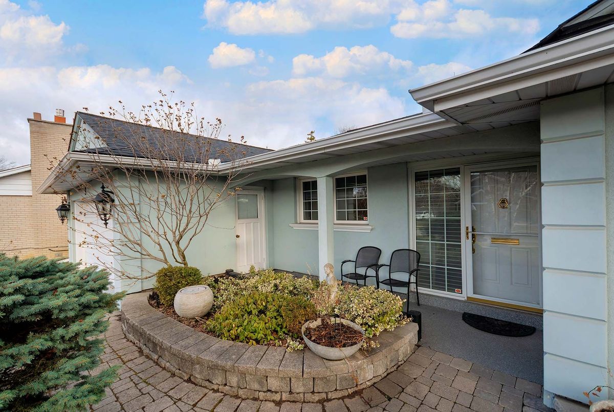 3 Conifer Drive Toronto 3 Conifer Drive Toronto