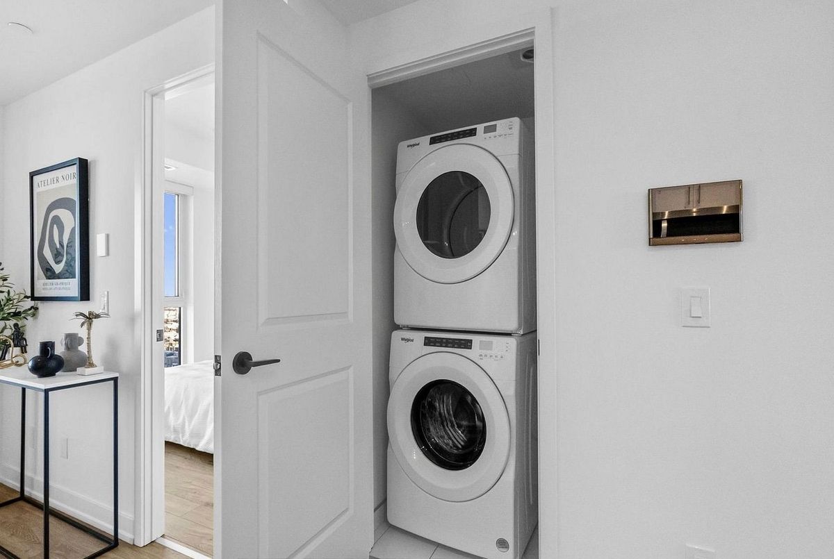 335 wheat boom Drive Oakville 335 wheat boom Drive Oakville