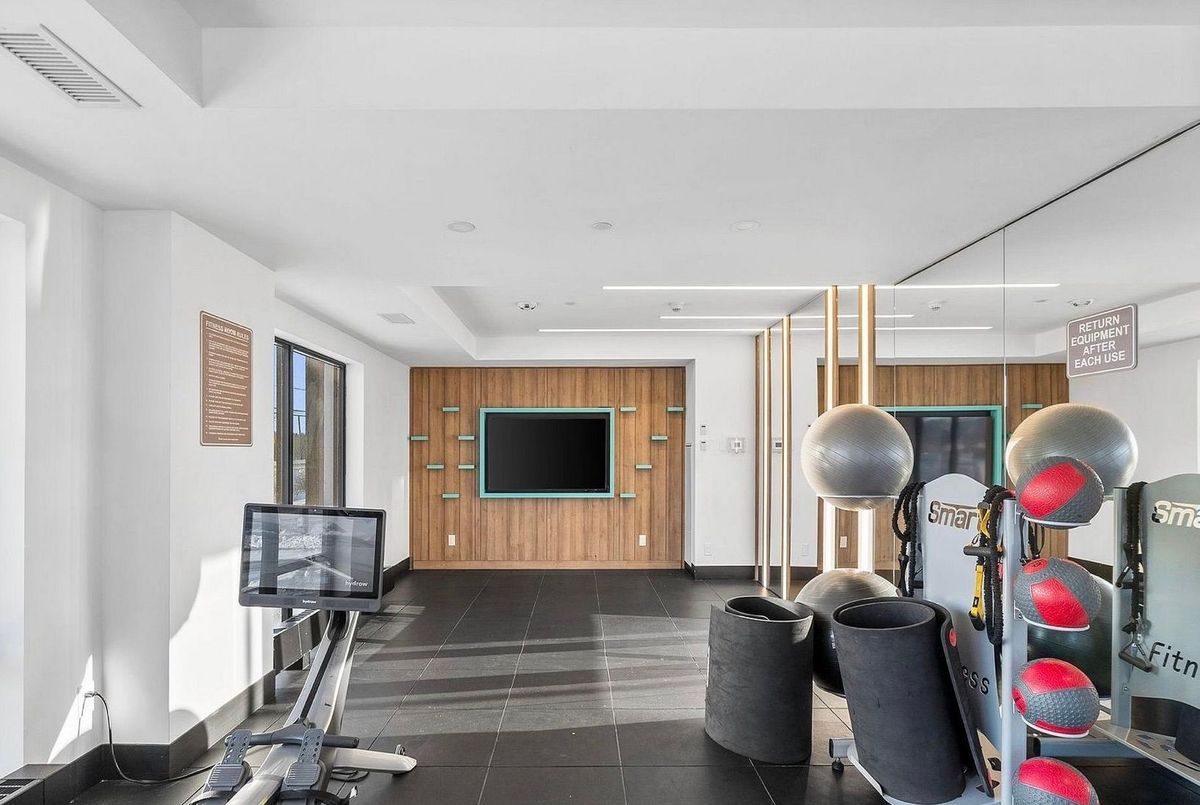 335 wheat boom Drive Oakville 335 wheat boom Drive Oakville