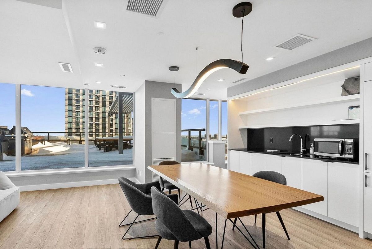 335 wheat boom Drive Oakville 335 wheat boom Drive Oakville