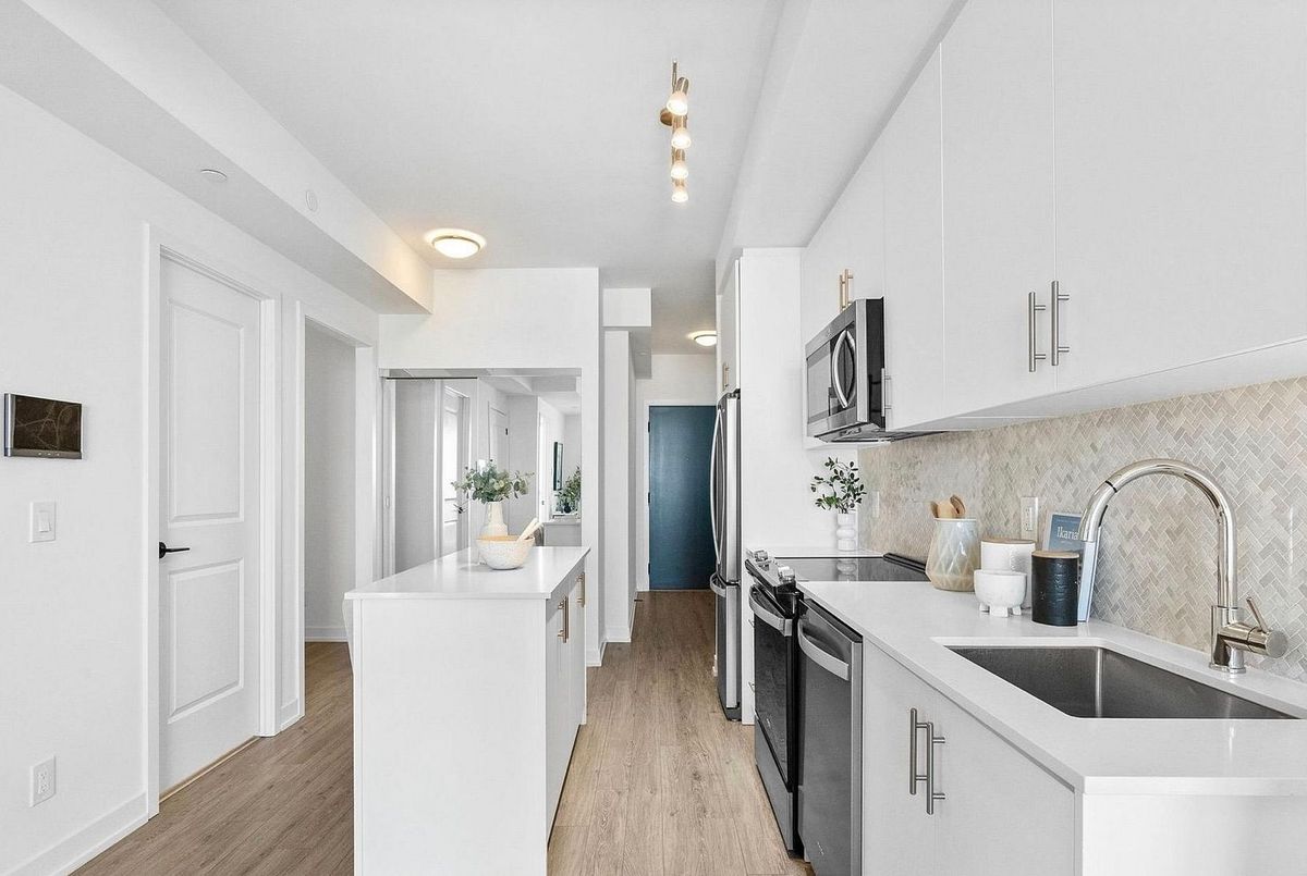 335 wheat boom Drive Oakville 335 wheat boom Drive Oakville