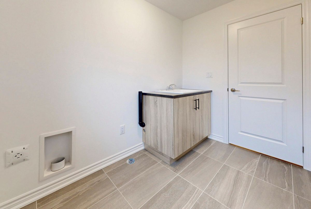 1460 Chamomile Crescent Milton 1460 Chamomile Crescent Milton