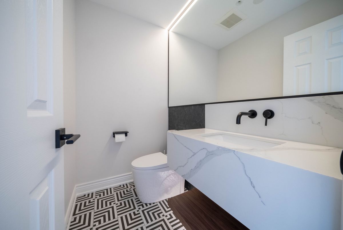 18 Mountbatten Road Toronto 18 Mountbatten Road Toronto