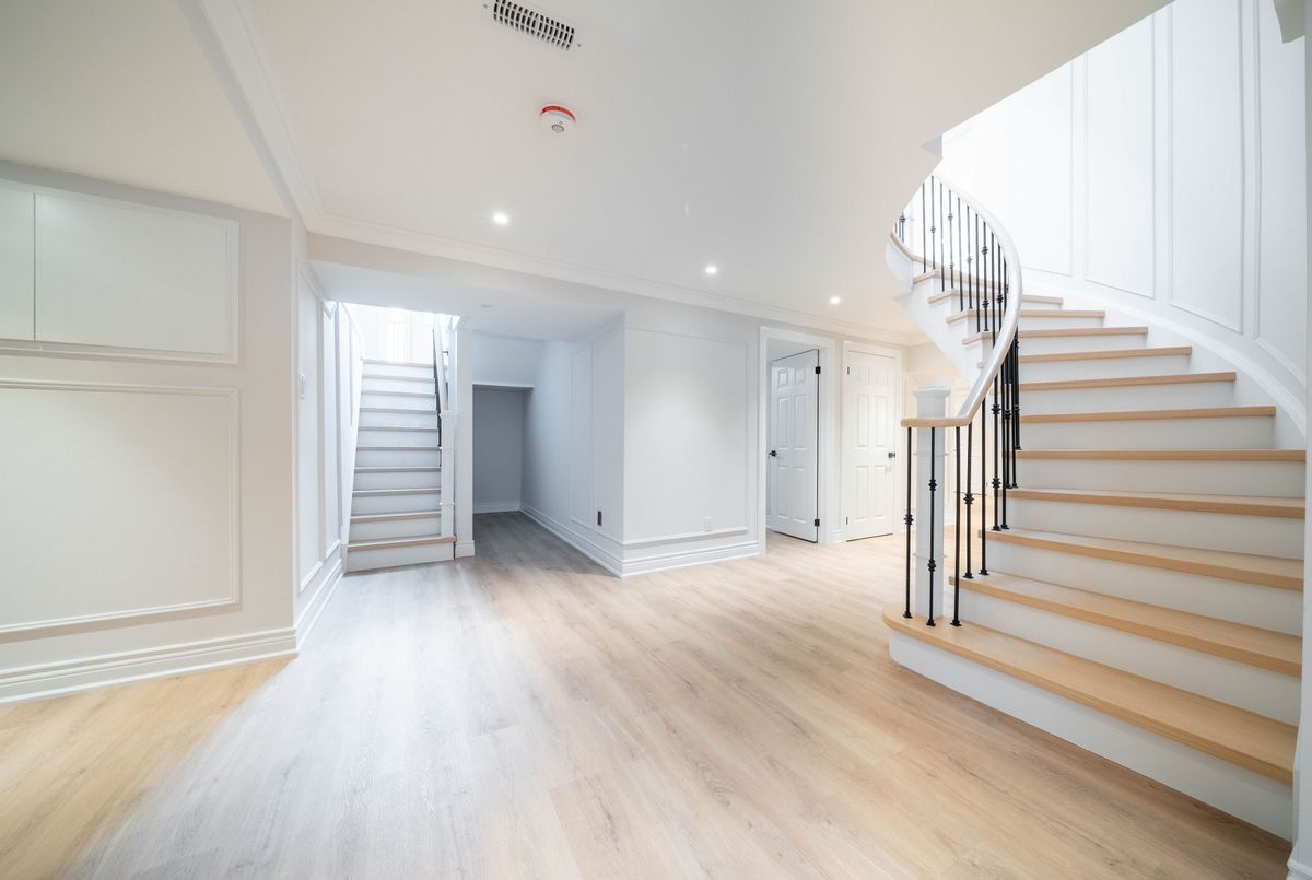 18 Mountbatten Road Toronto 18 Mountbatten Road Toronto