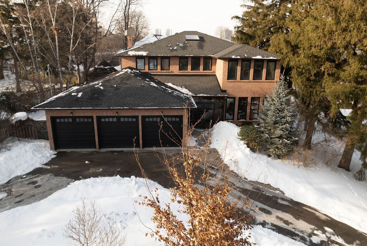 18 Mountbatten Road Toronto 18 Mountbatten Road Toronto