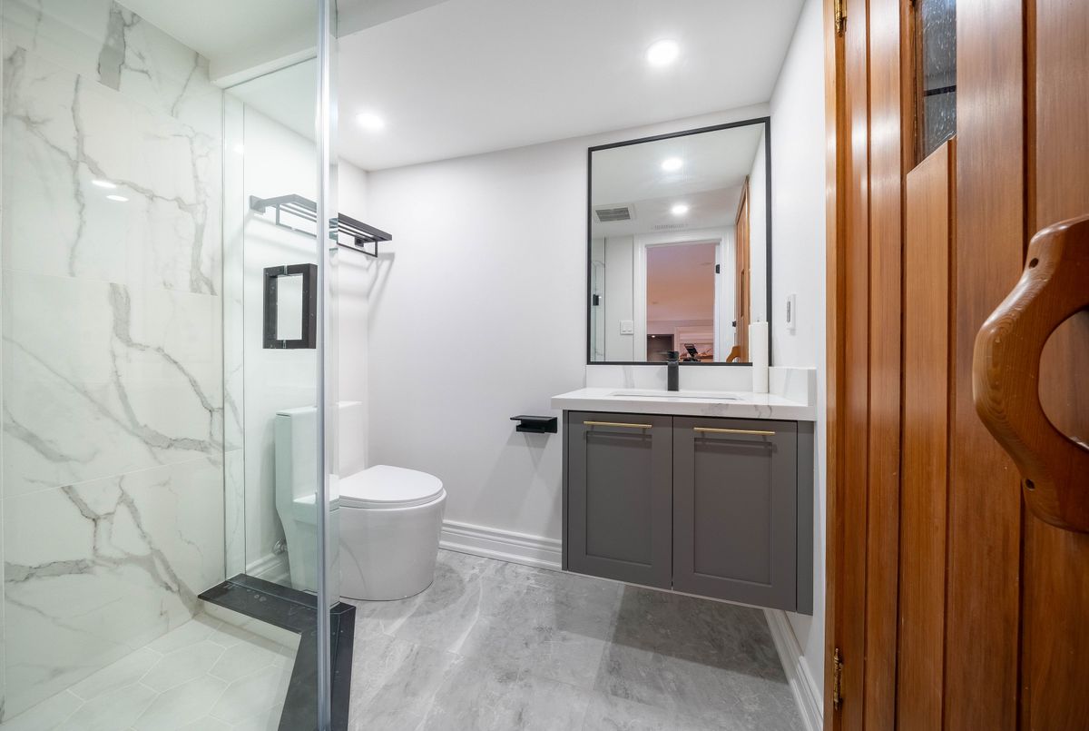 18 Mountbatten Road Toronto 18 Mountbatten Road Toronto