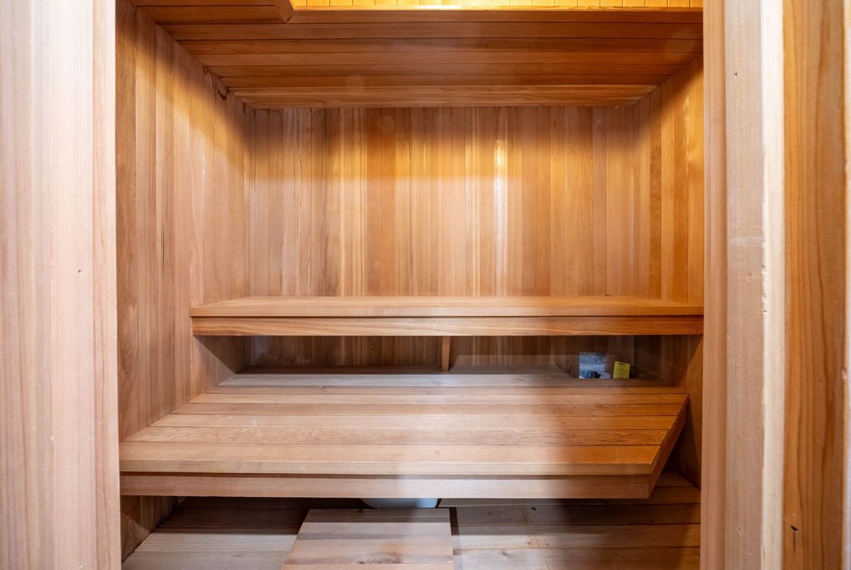 18 Mountbatten Road Toronto 18 Mountbatten Road Toronto