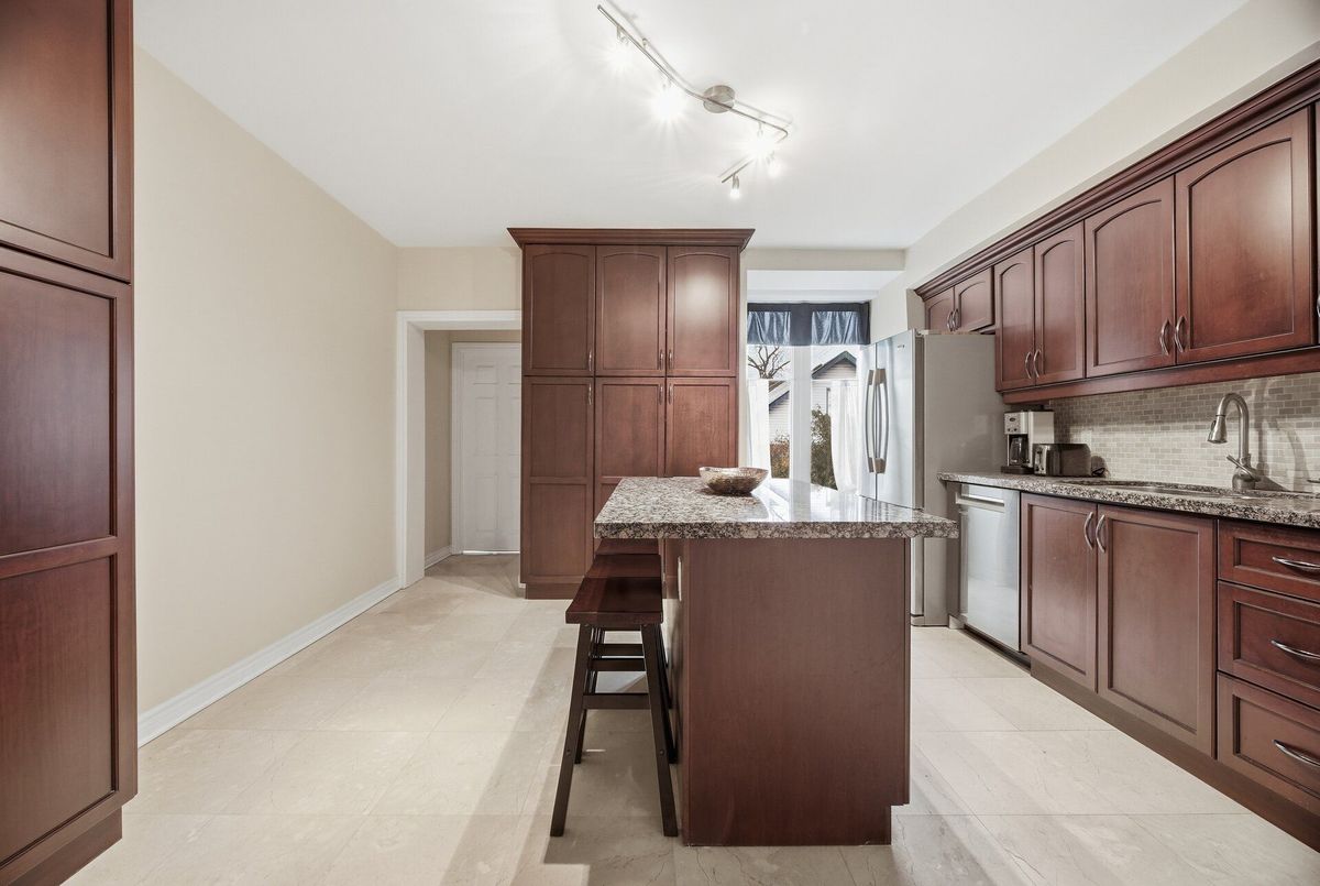 151 Perth Avenue Toronto 151 Perth Avenue Toronto