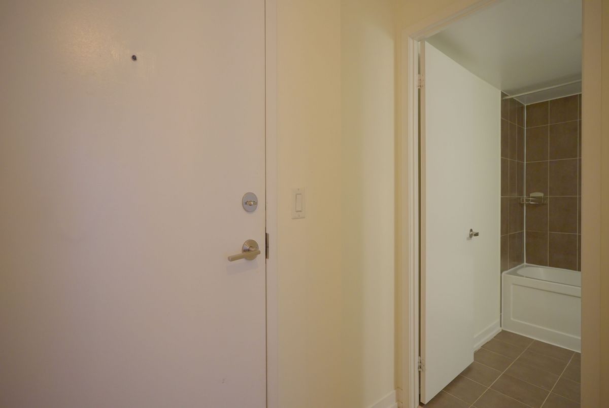 1410 Dupont Street Toronto 1410 Dupont Street Toronto