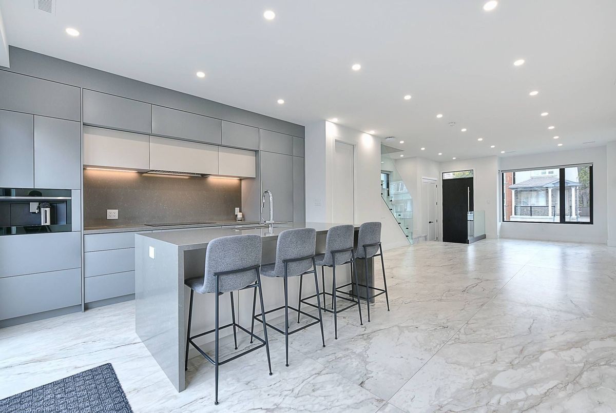 613 Harvie Avenue Toronto 613 Harvie Avenue Toronto