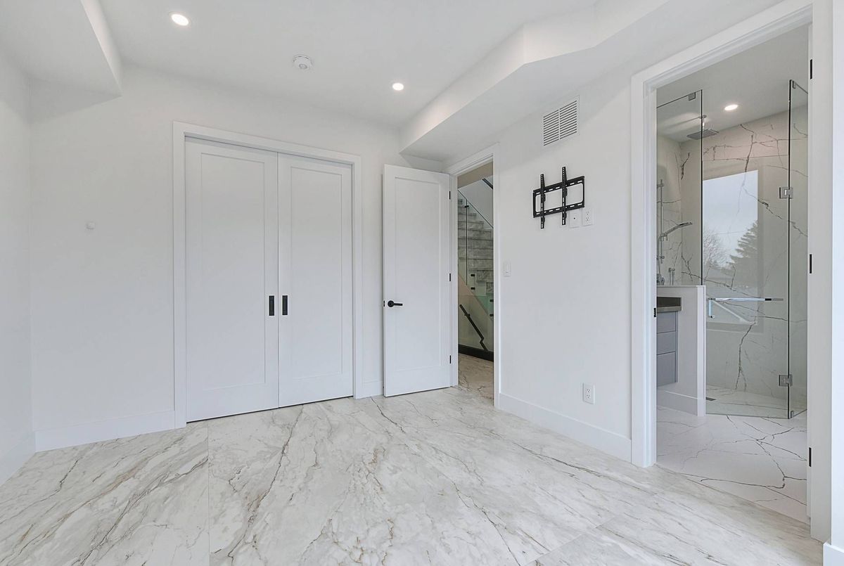 613 Harvie Avenue Toronto 613 Harvie Avenue Toronto