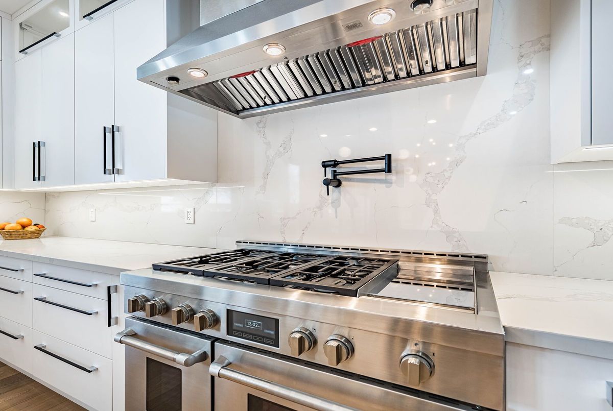 402 Niar Avenue Mississauga 402 Niar Avenue Mississauga