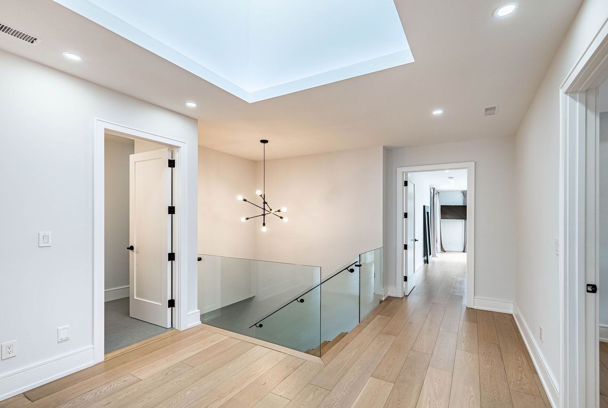 402 Niar Avenue Mississauga 402 Niar Avenue Mississauga